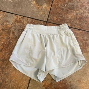 Lululemon hottie hot shorts